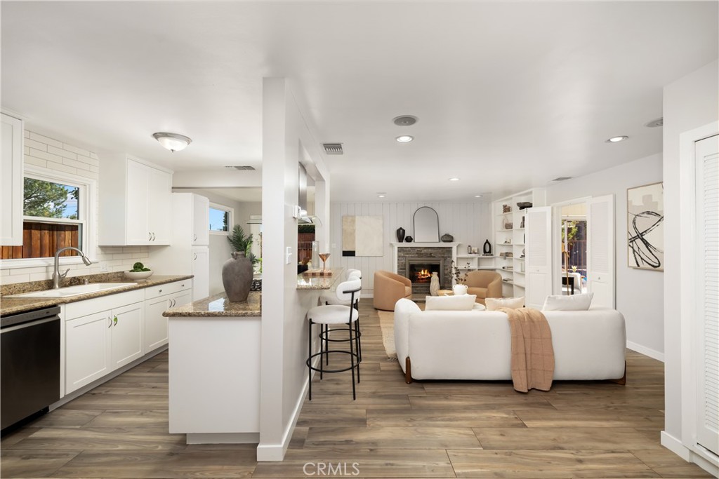 1255 Hastings Ranch Drive