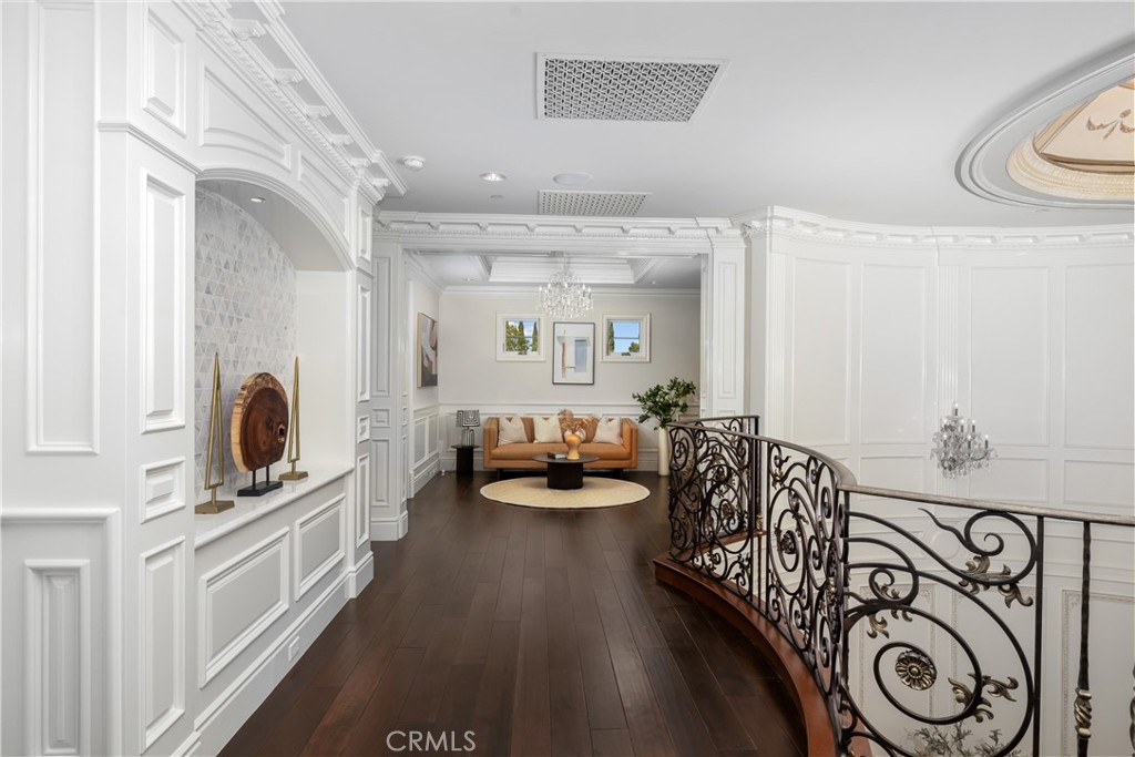 251 Longley Way