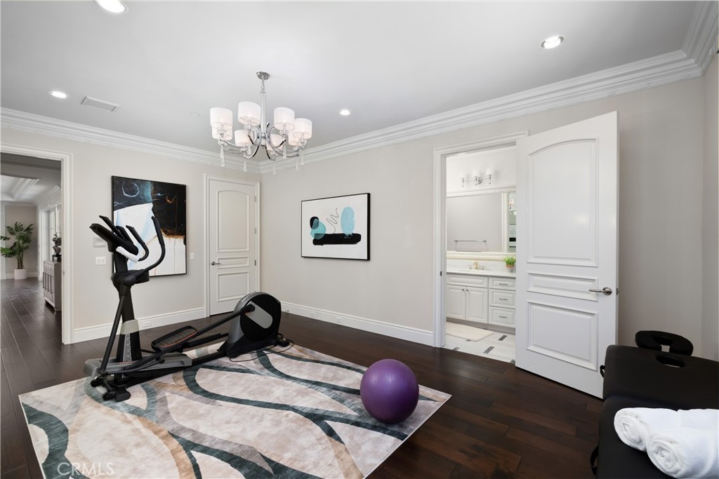 251 Longley Way