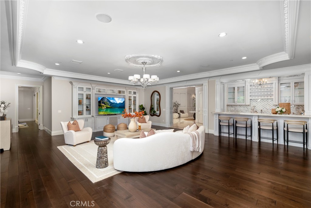 251 Longley Way