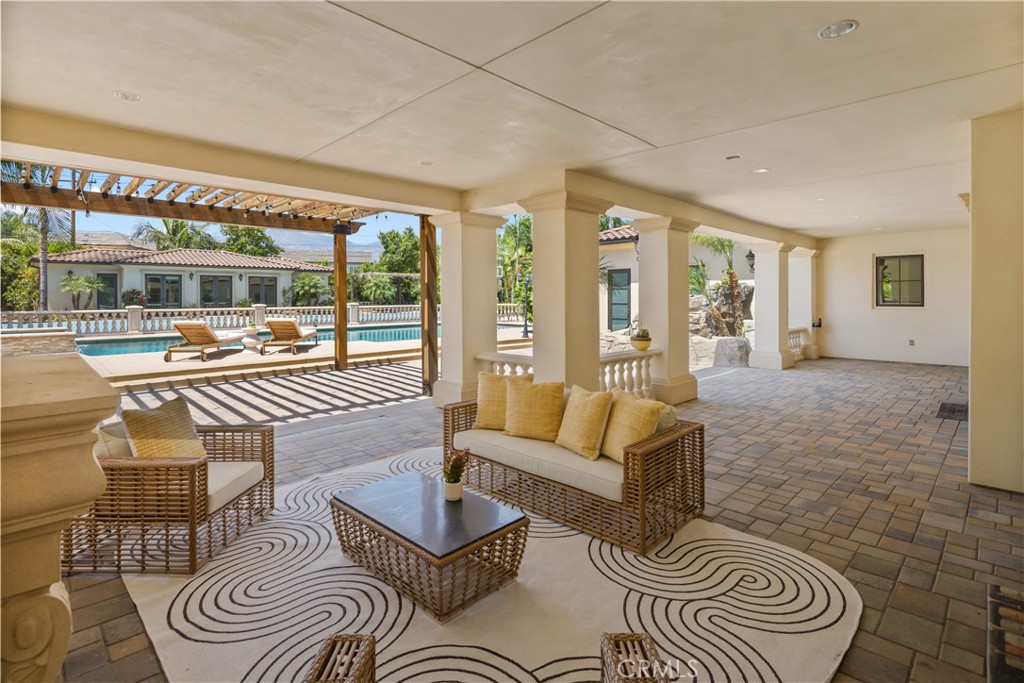 251 Longley Way