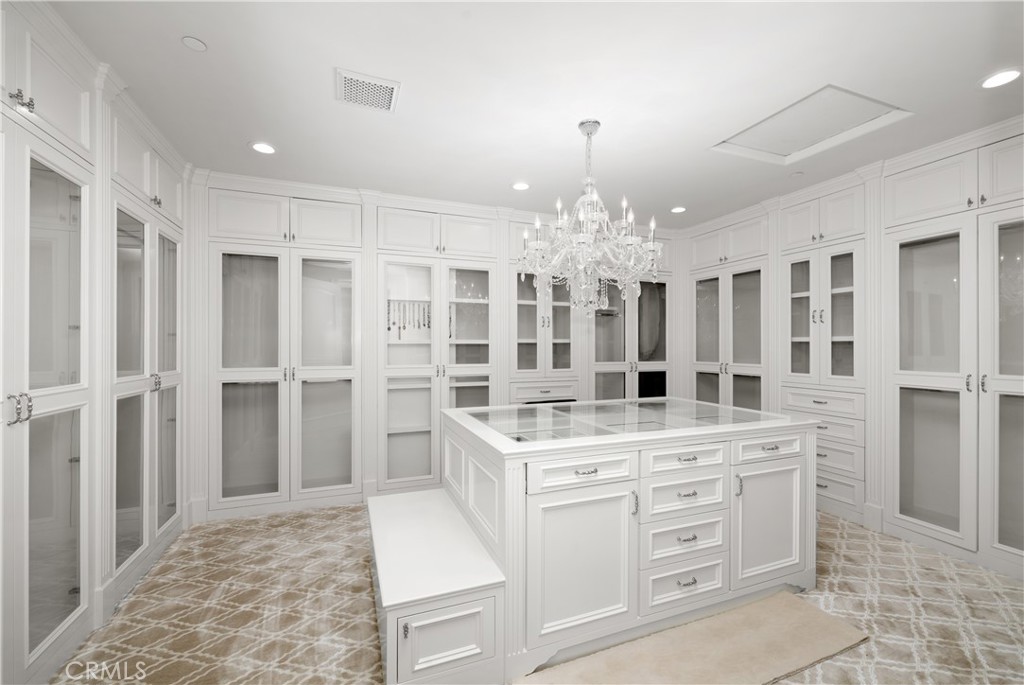 251 Longley Way