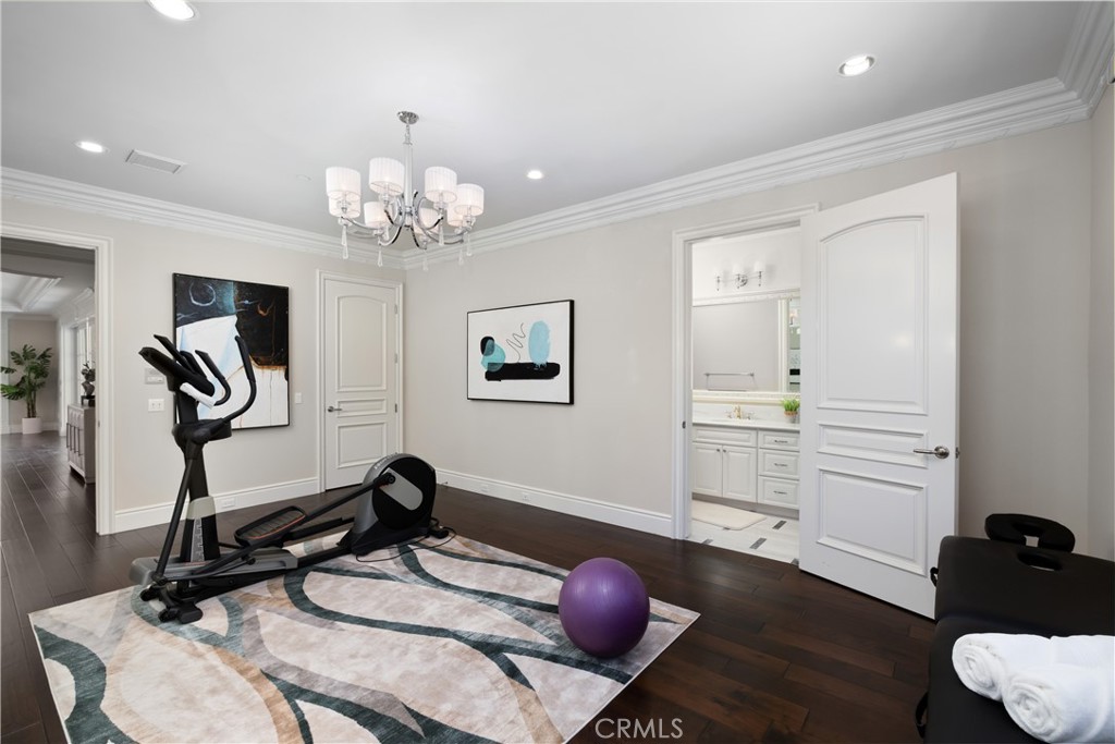 251 Longley Way