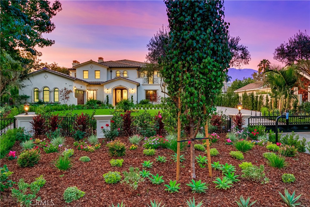 251 Longley Way
