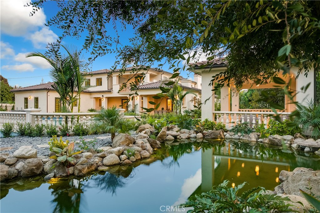 251 Longley Way