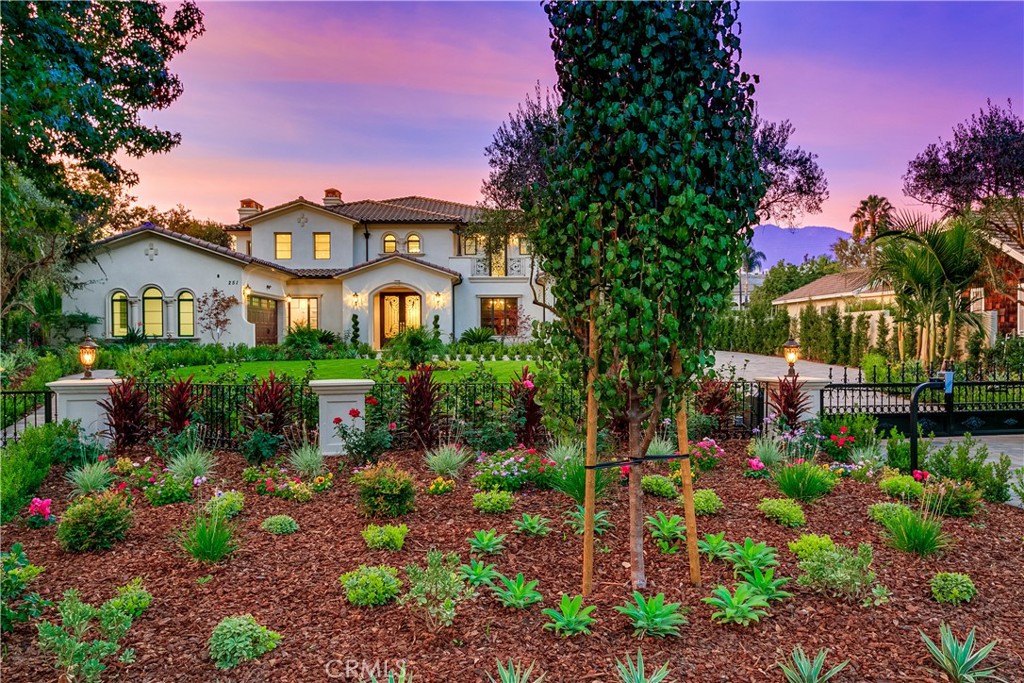 251 Longley Way