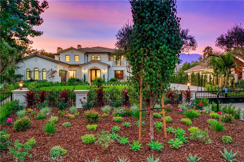 251 Longley Way