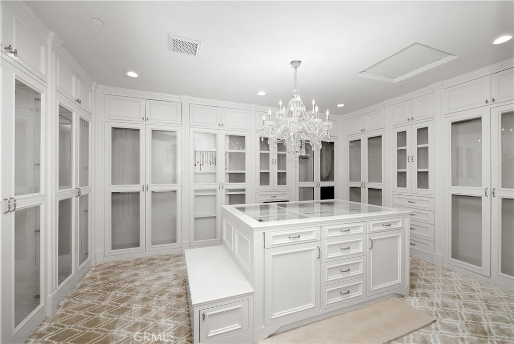251 Longley Way