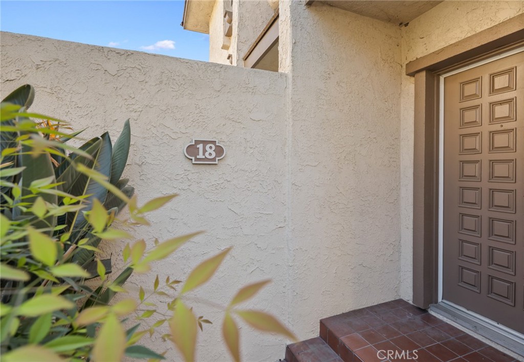 848 W Huntington Drive 18