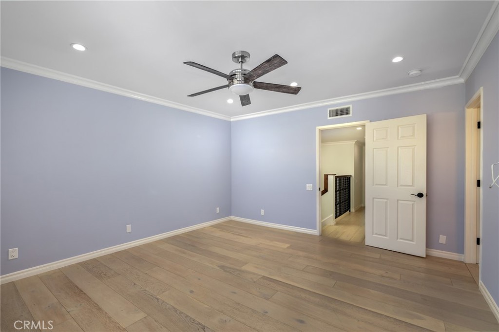 848 W Huntington Drive 18