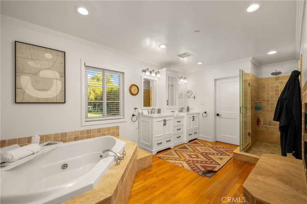 302 Highland Place