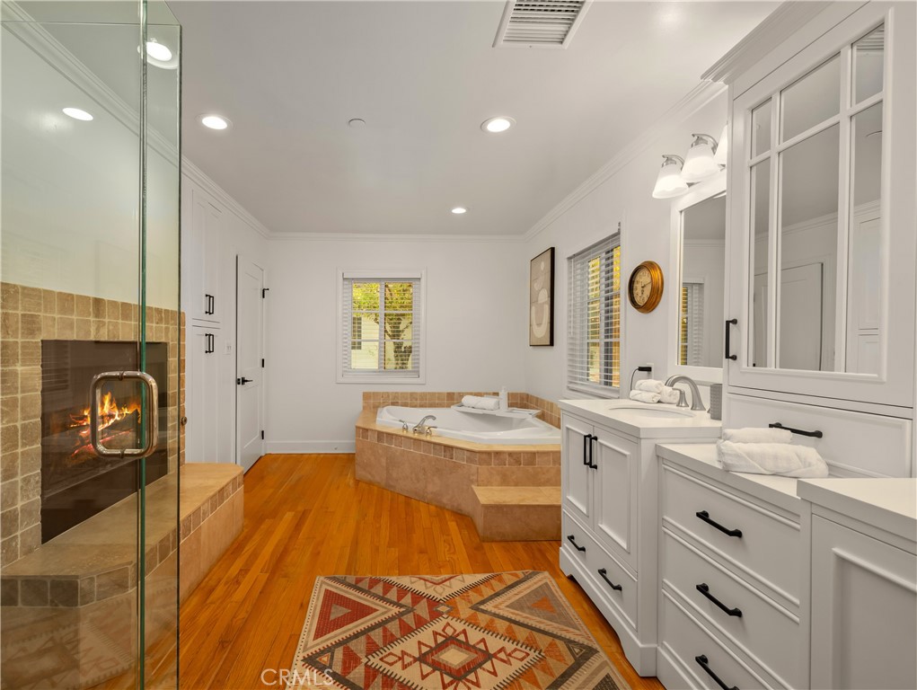 302 Highland Place