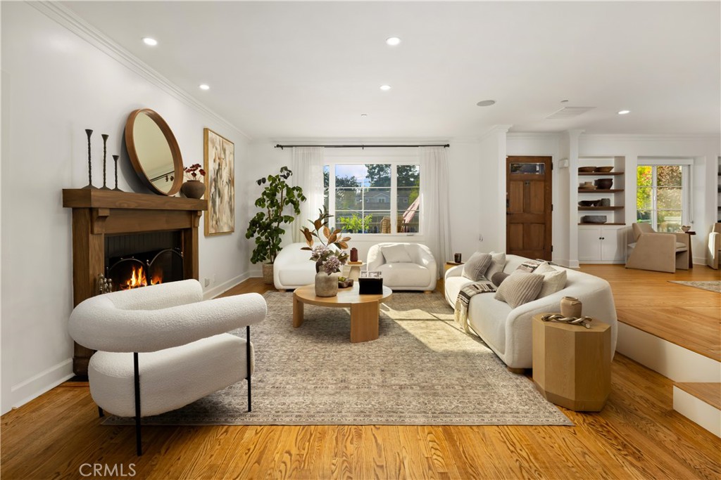 302 Highland Place