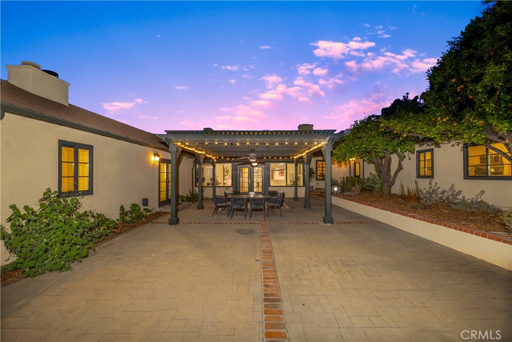 302 Highland Place