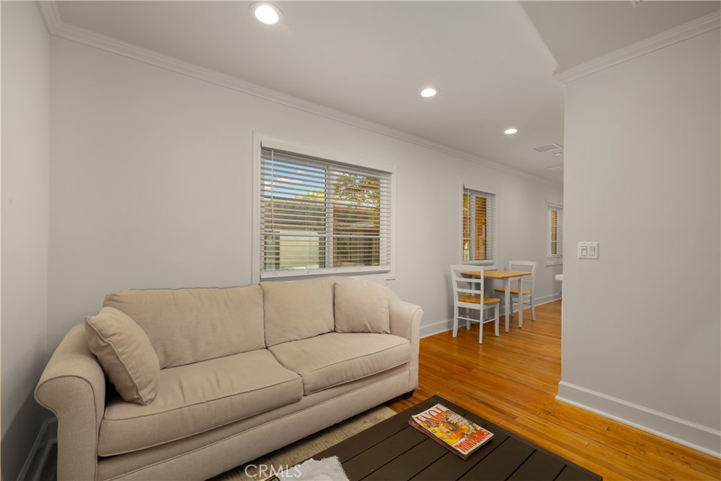 302 Highland Place