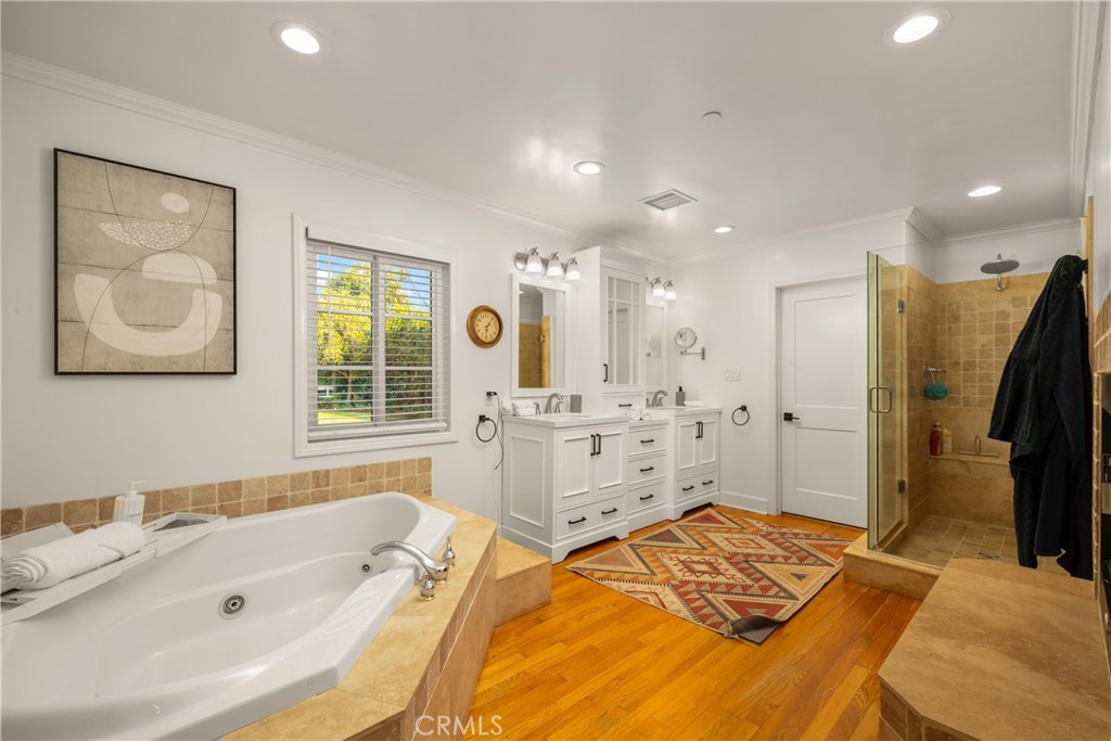 302 Highland Place