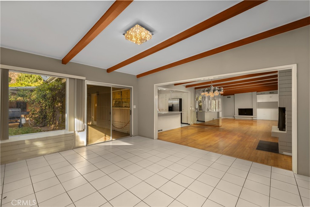595 Rim Road