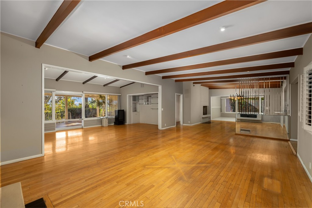 595 Rim Road