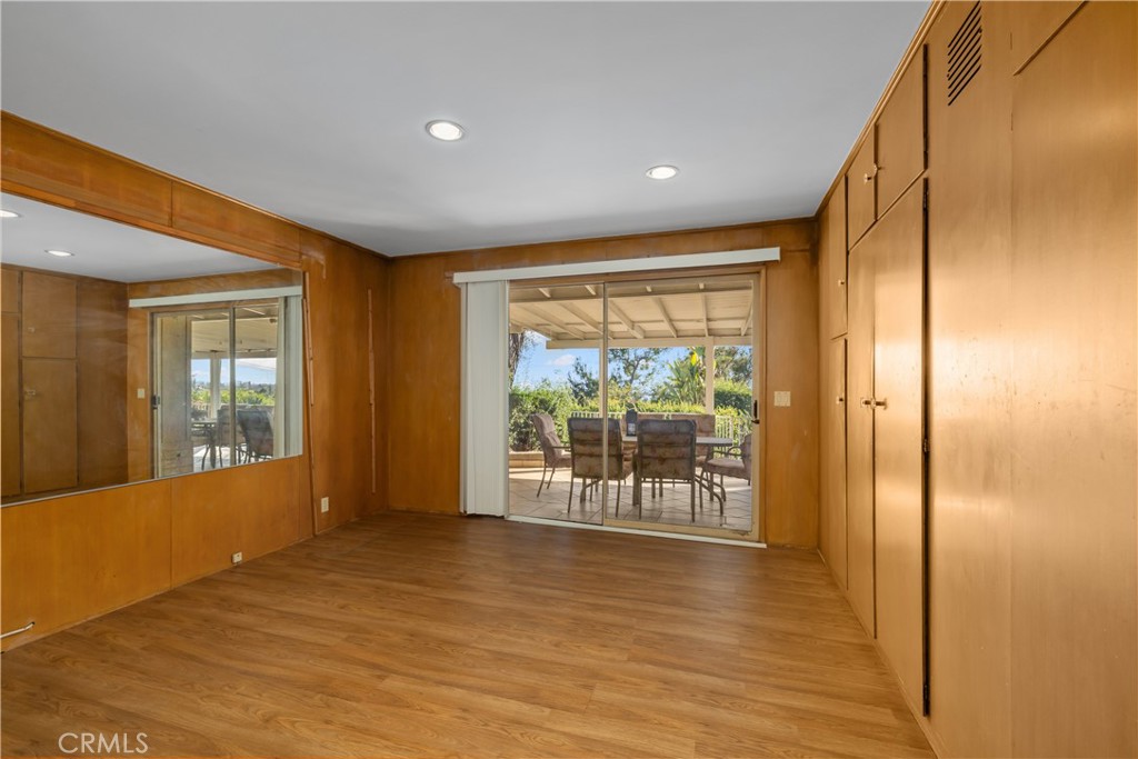 595 Rim Road