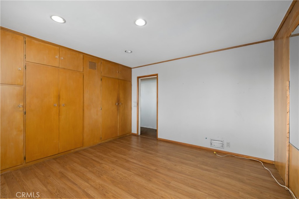 595 Rim Road