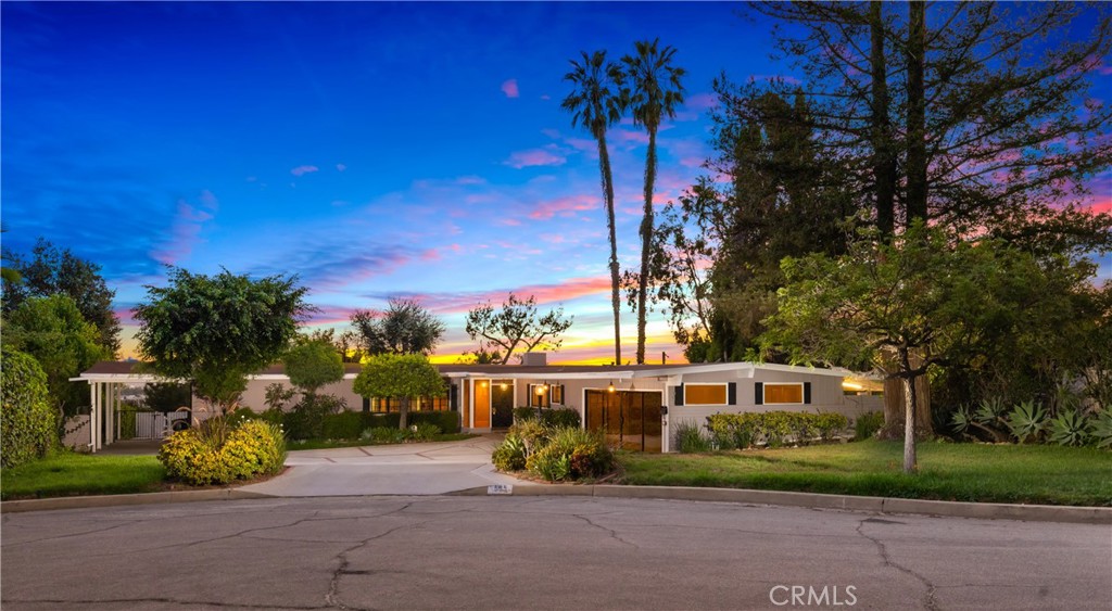 595 Rim Road