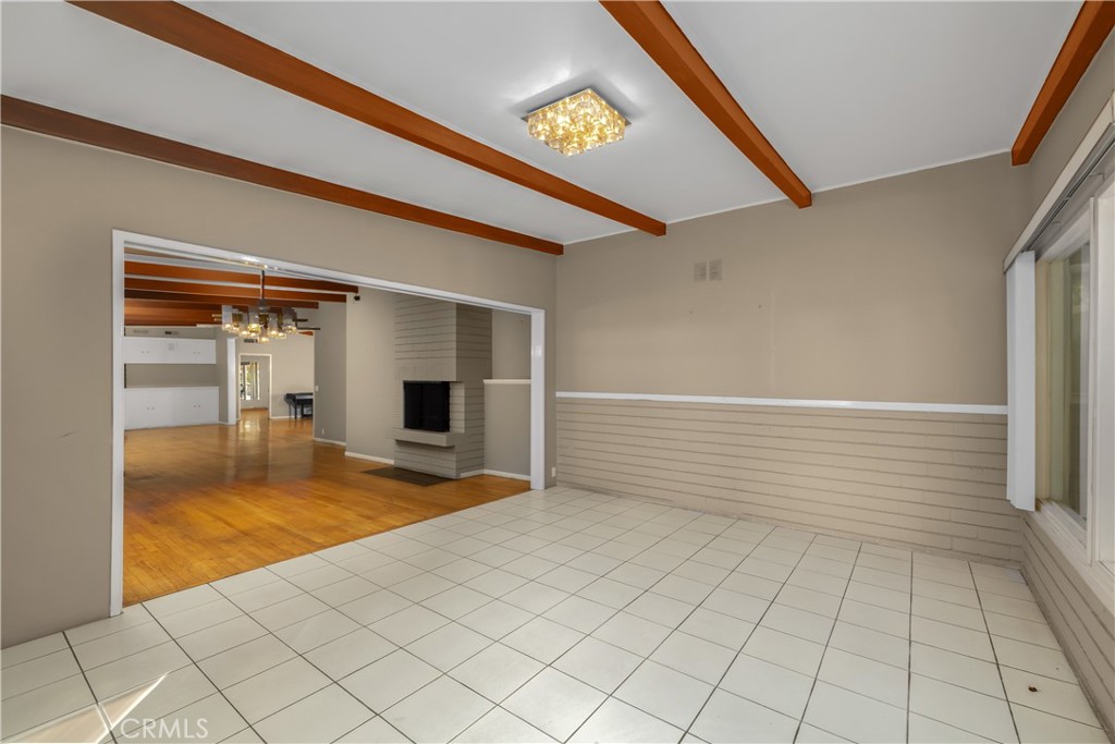 595 Rim Road