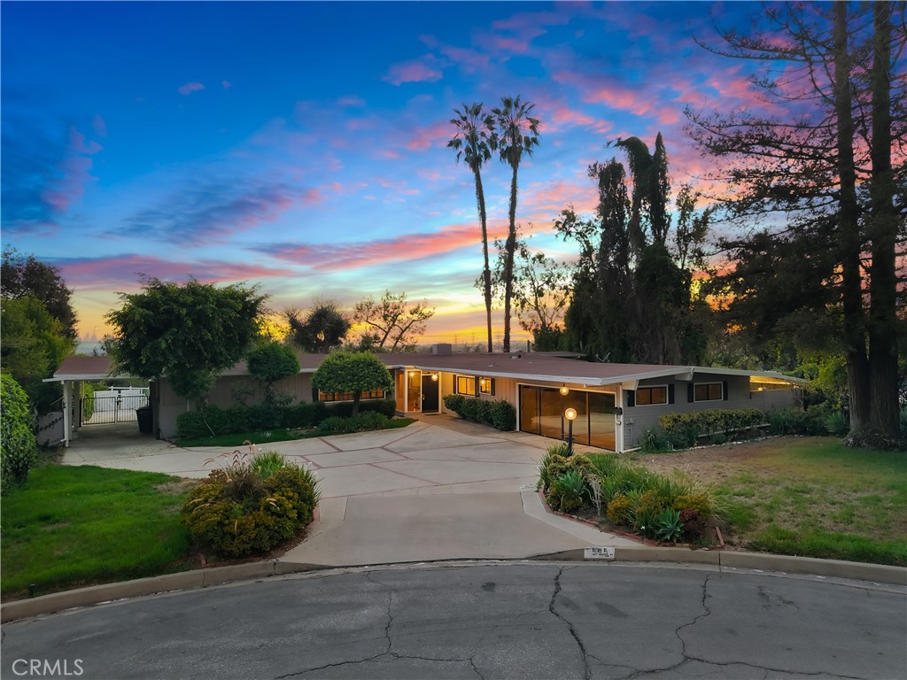595 Rim Road