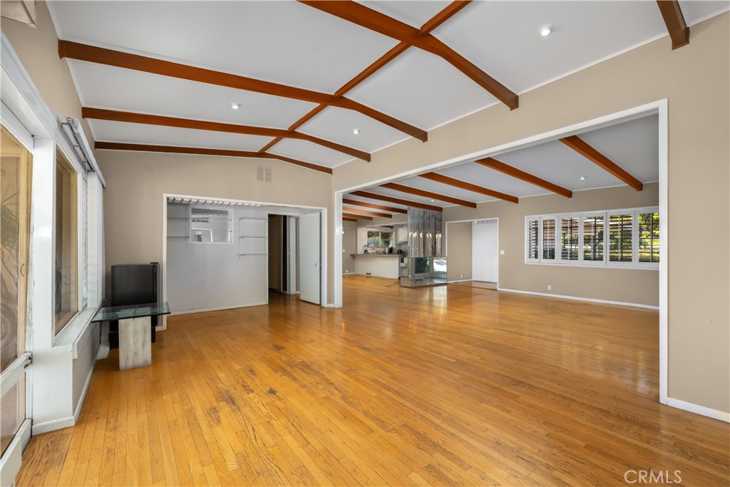 595 Rim Road