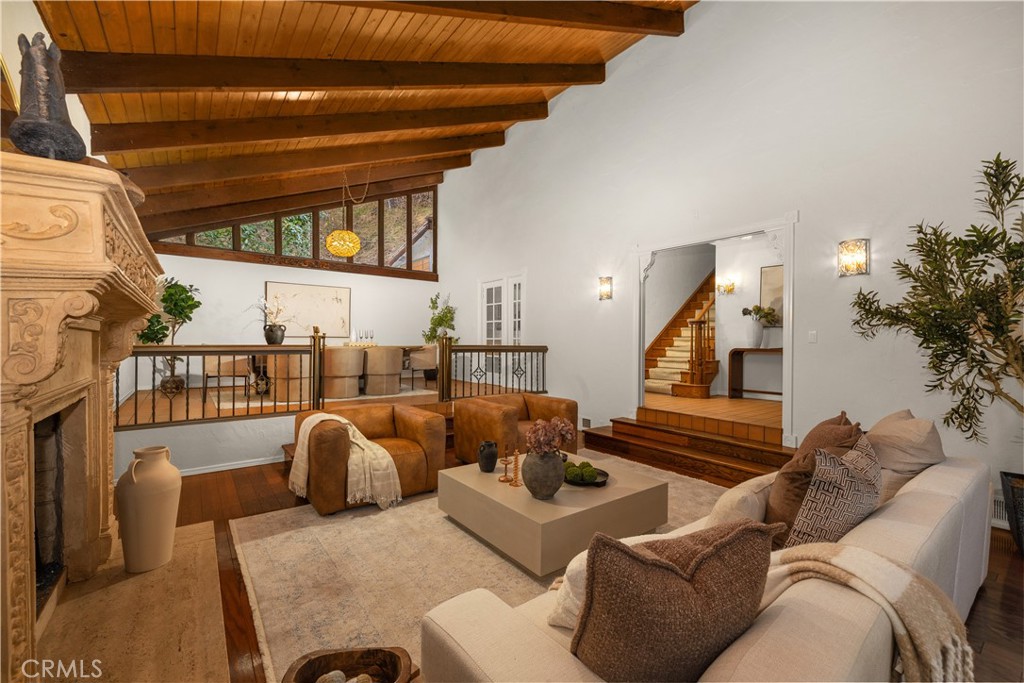 16 Hidden Valley Road
