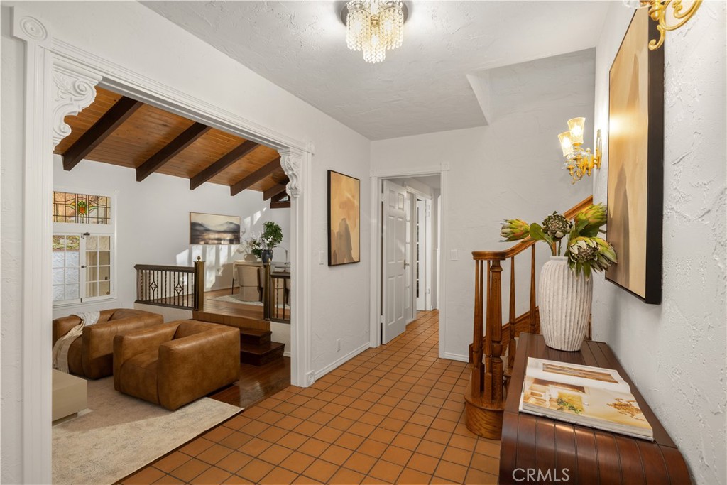 16 Hidden Valley Road