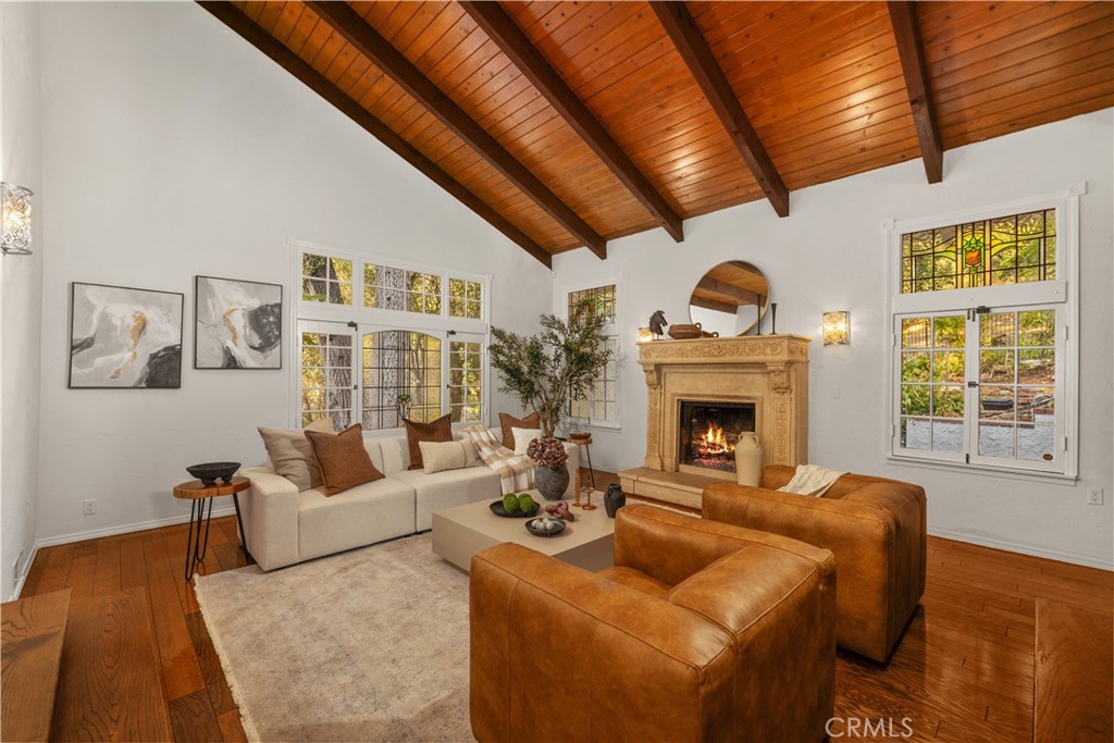 16 Hidden Valley Road
