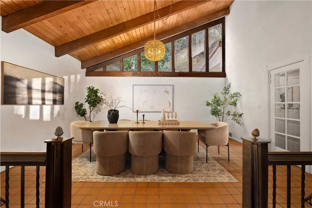 16 Hidden Valley Road