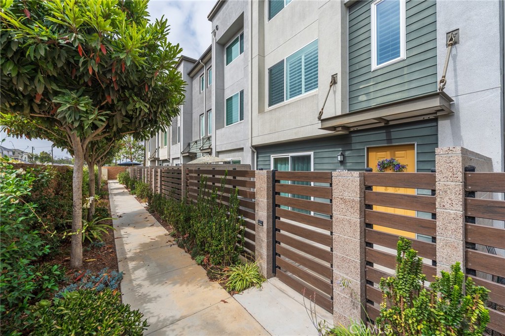 14418 Plum Lane 5