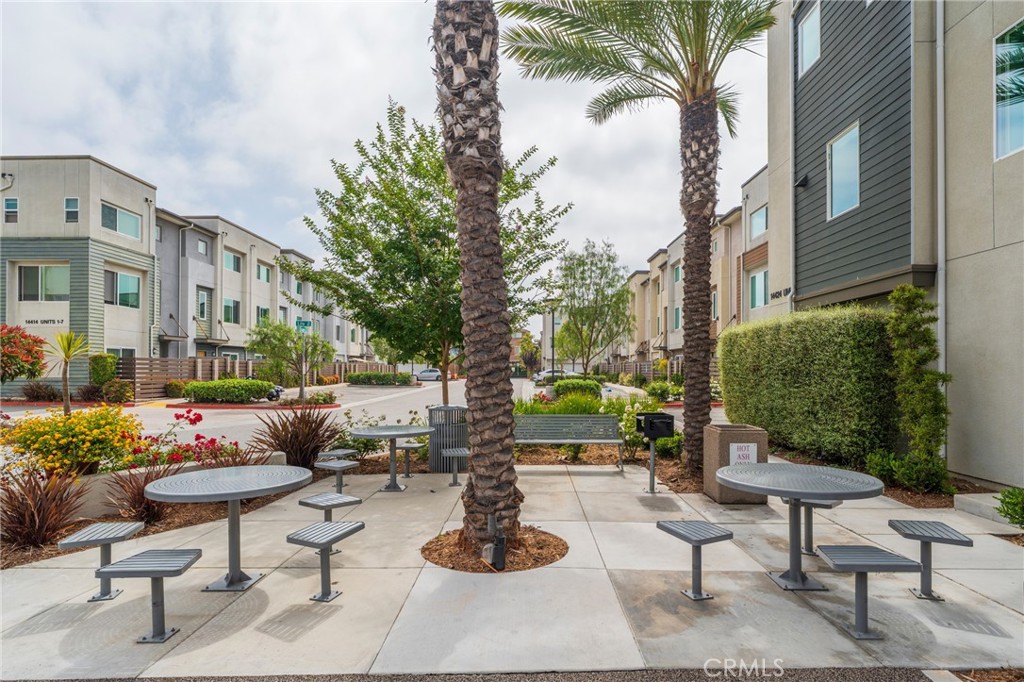 14418 Plum Lane 5