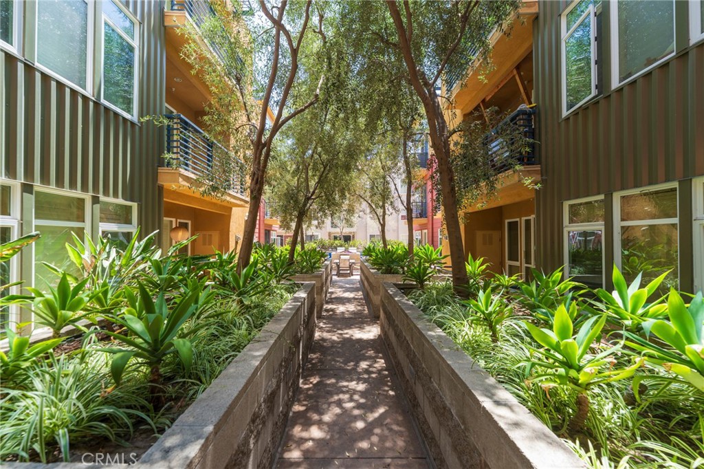 4050 Glencoe Avenue 422