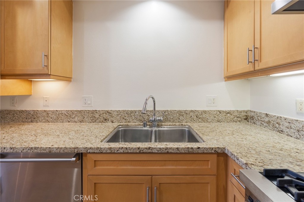 4050 Glencoe Avenue 422