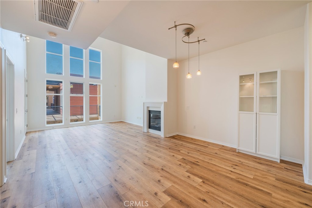 4050 Glencoe Avenue 422