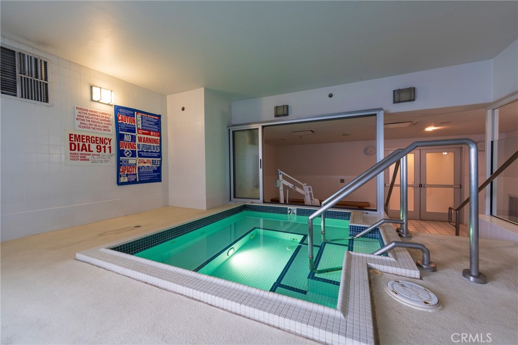 4050 Glencoe Avenue 422