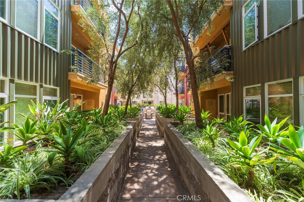 4050 Glencoe Avenue 422