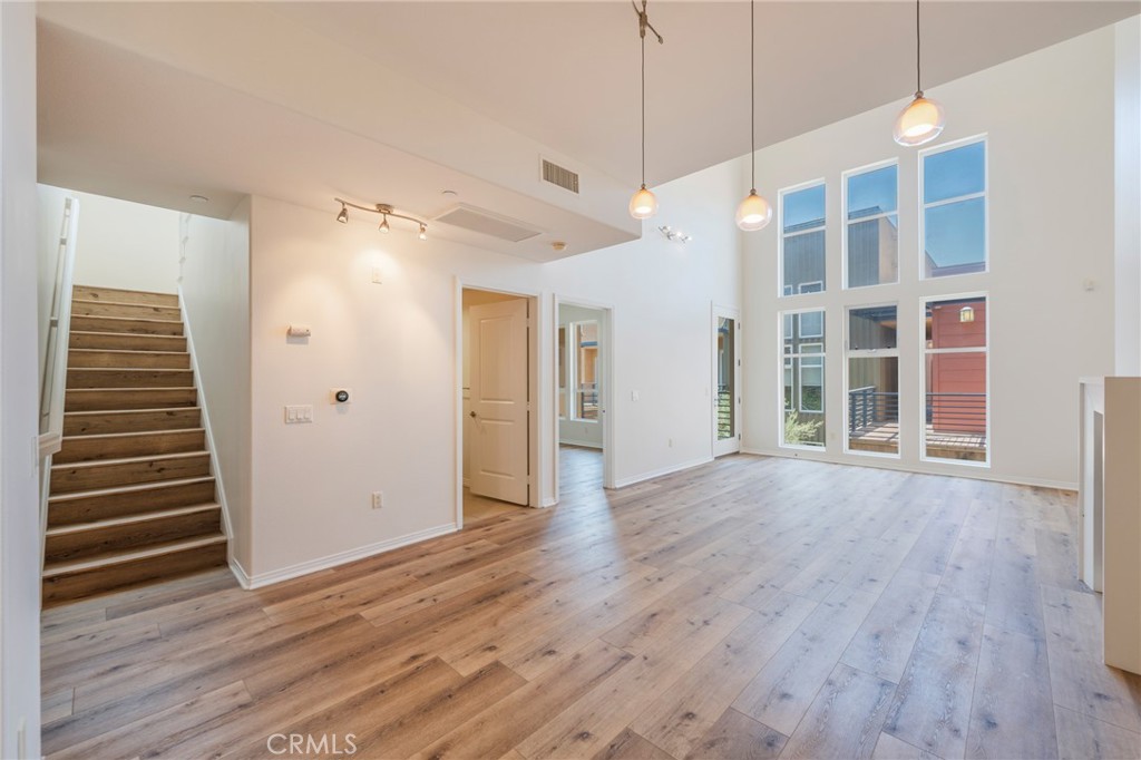 4050 Glencoe Avenue 422