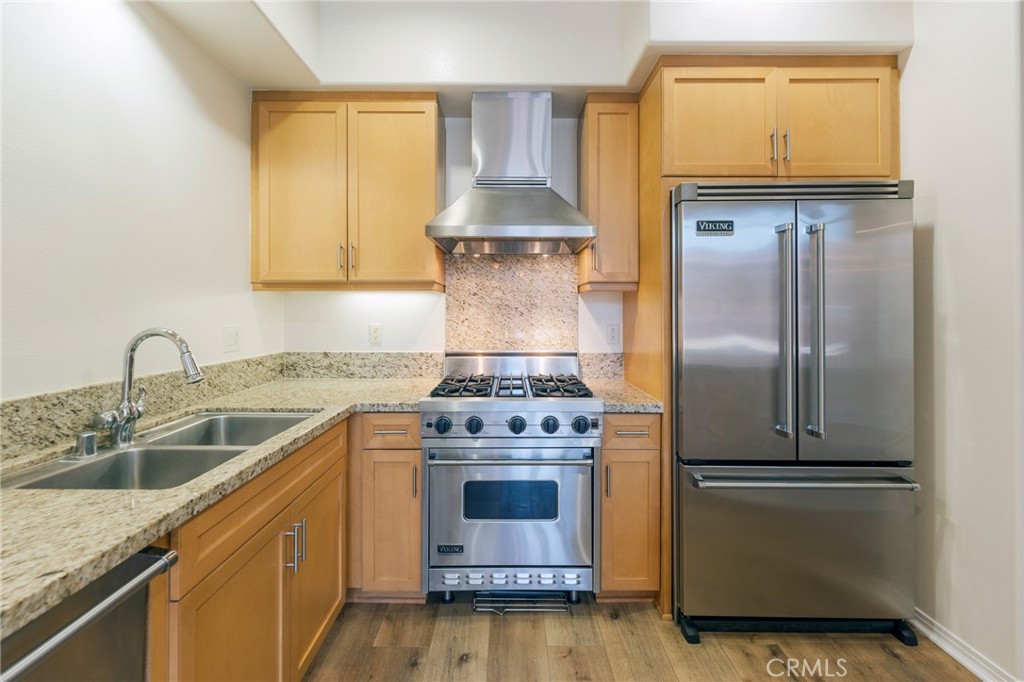 4050 Glencoe Avenue 422