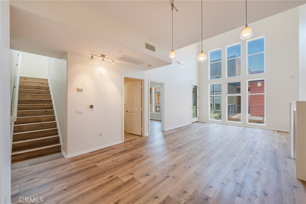 4050 Glencoe Avenue 422