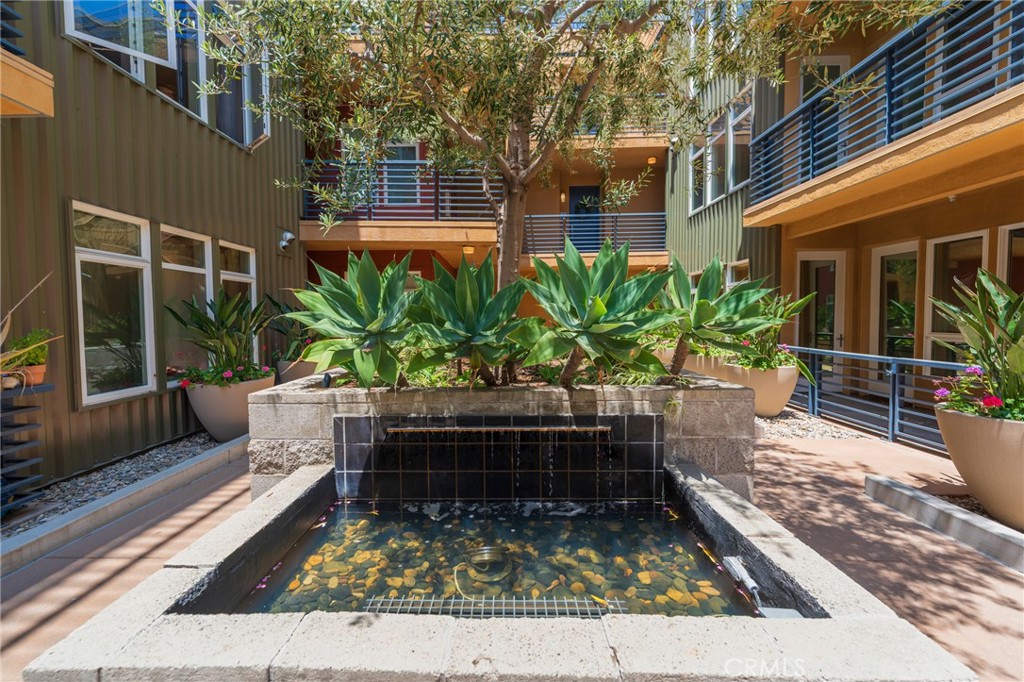 4050 Glencoe Avenue 422