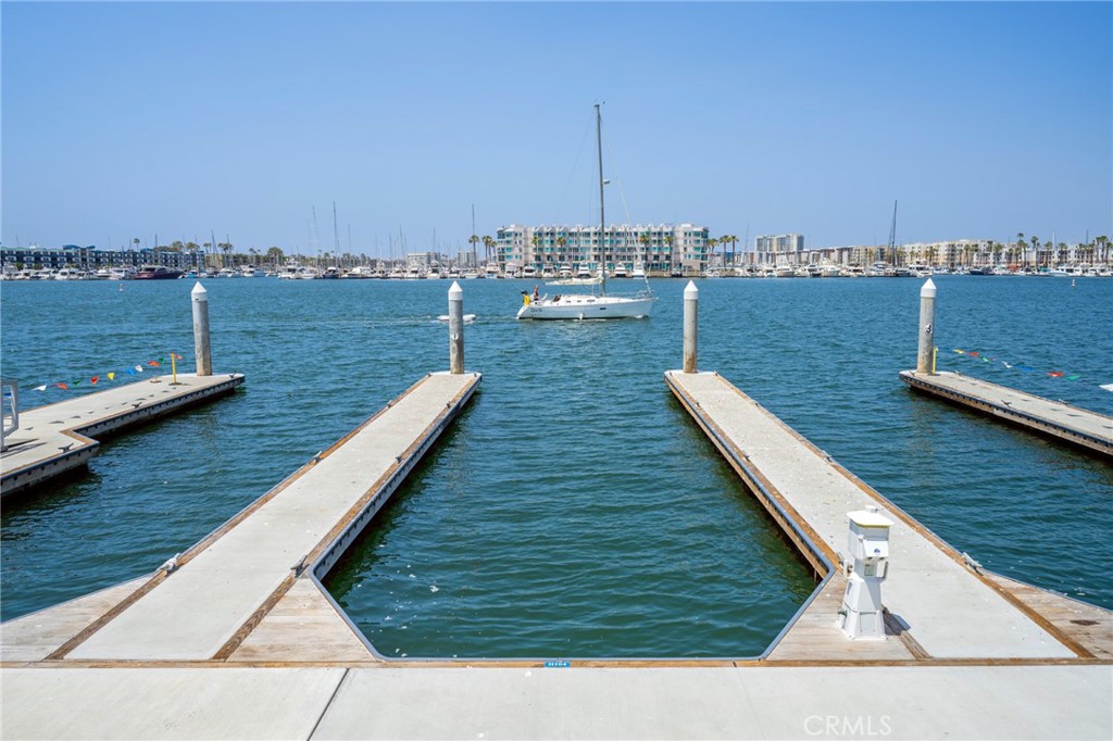 4050 Glencoe Avenue 422