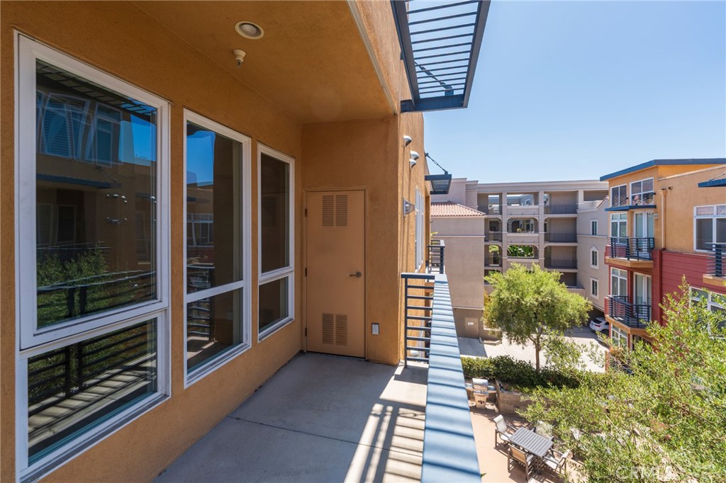 4050 Glencoe Avenue 422