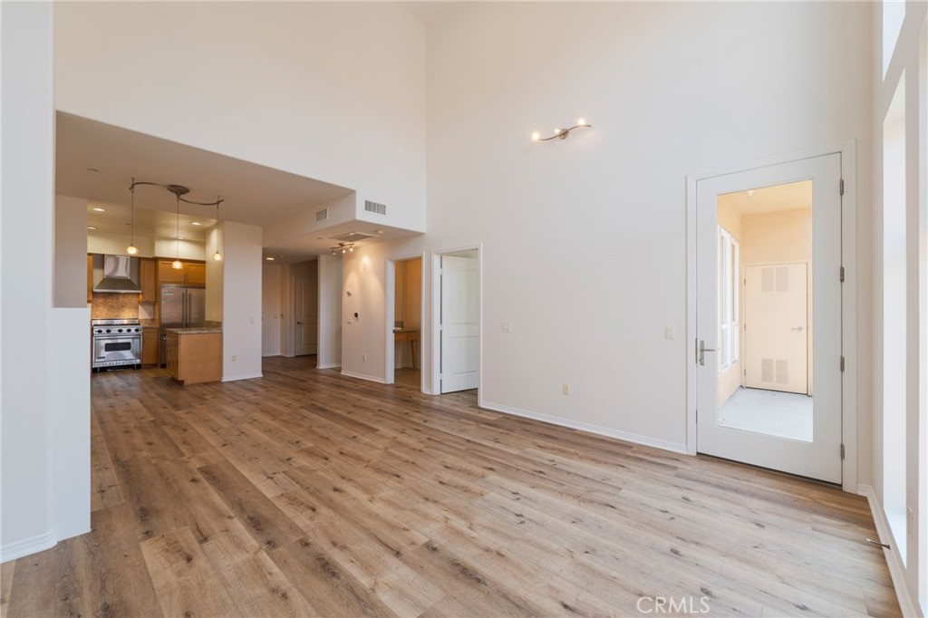 4050 Glencoe Avenue 422