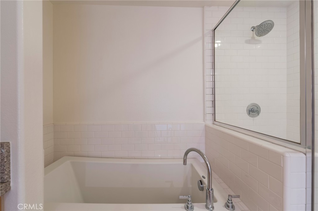 4050 Glencoe Avenue 422