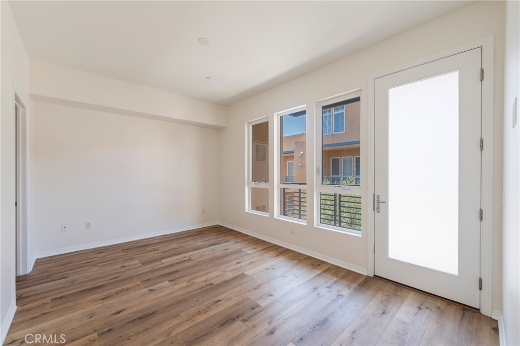 4050 Glencoe Avenue 422