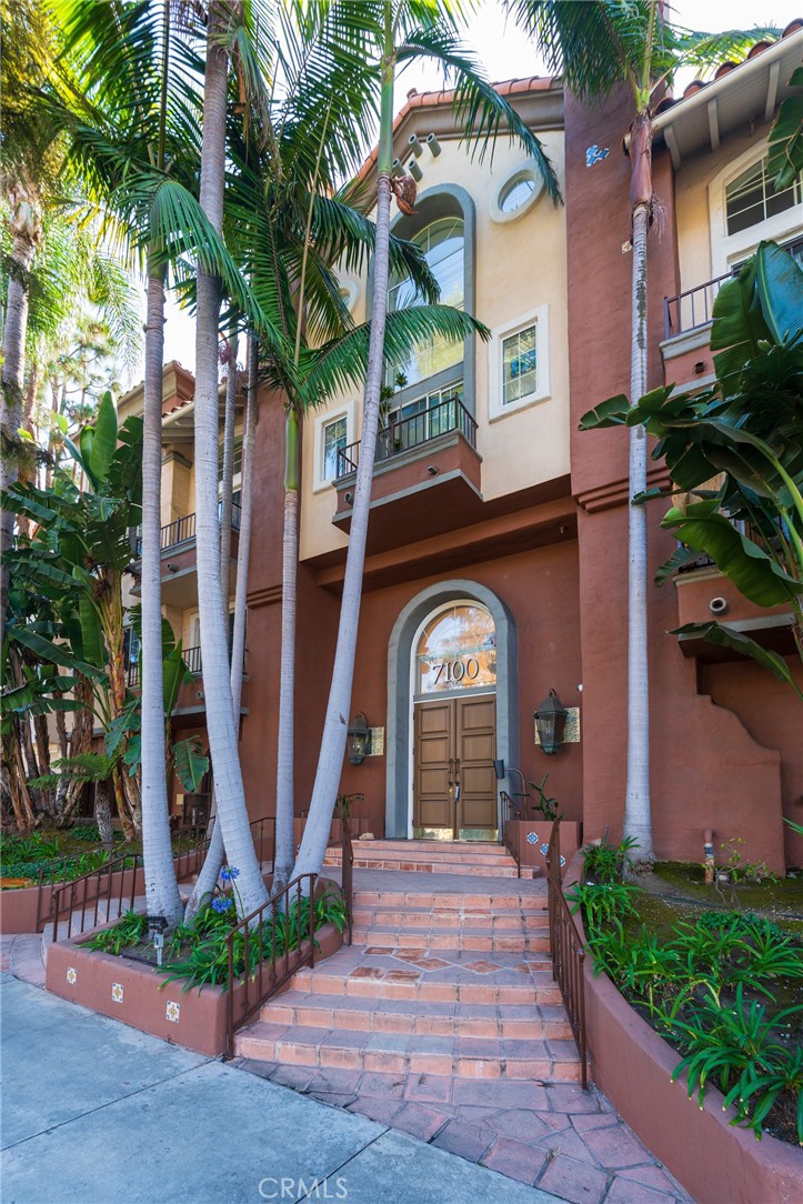 7100 La Tijera Boulevard D101