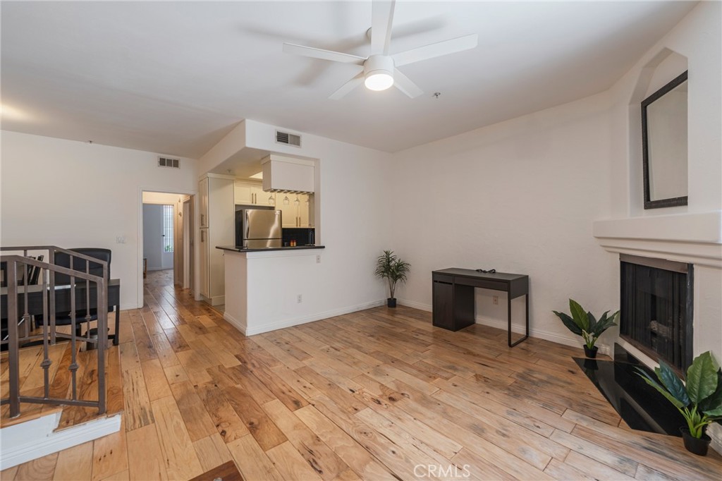 7100 La Tijera Boulevard D101